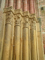 Gaillac, Abbatiale St-Michel, Portail neo-roman (1)